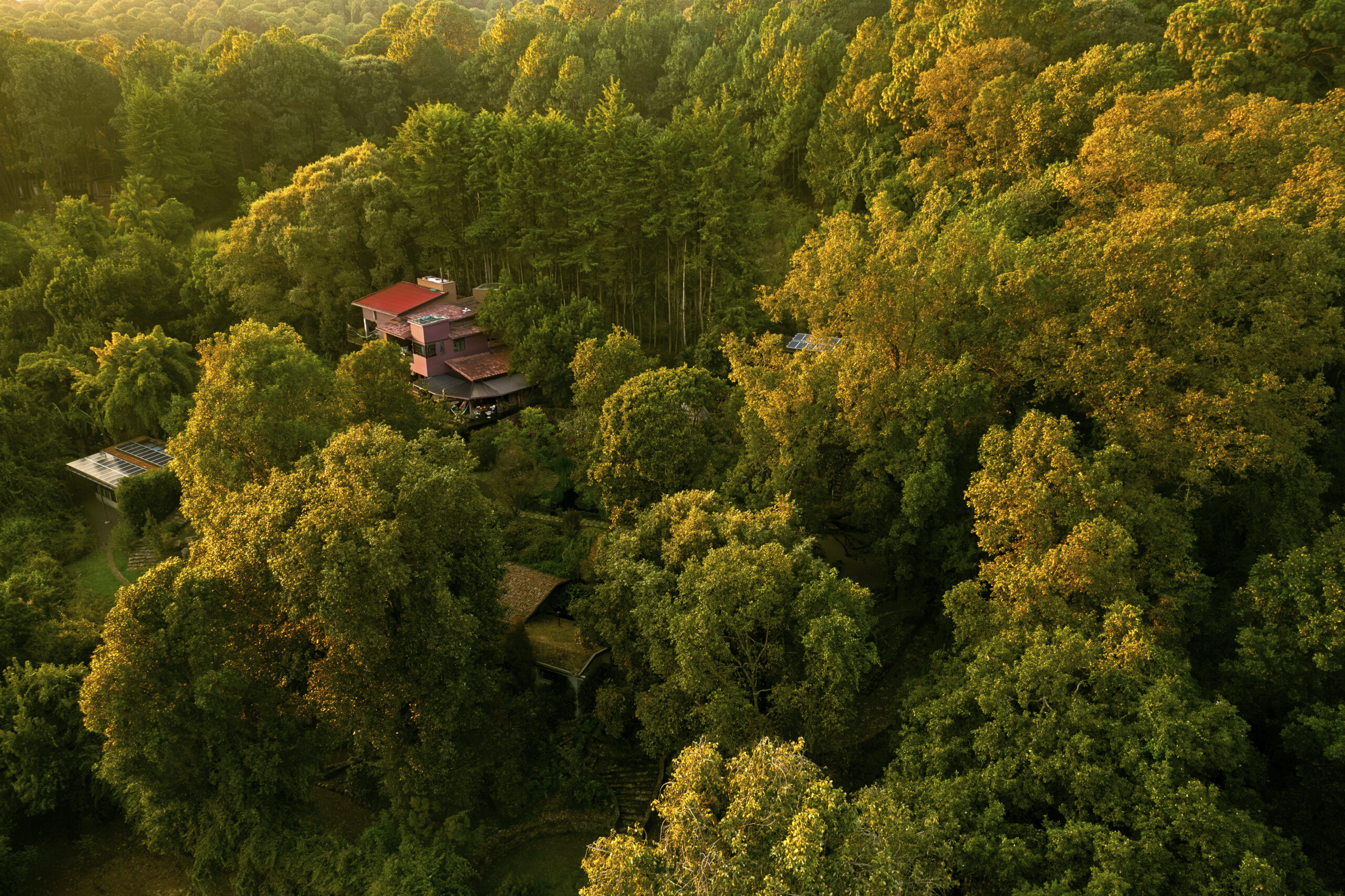 Custom luxury ranch in the forest of Valle de Bravo